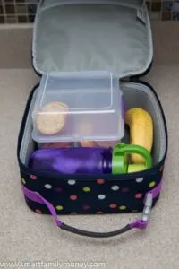 How to pack a lunch for a young child