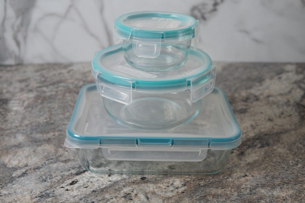 Snapware glass food storage containers