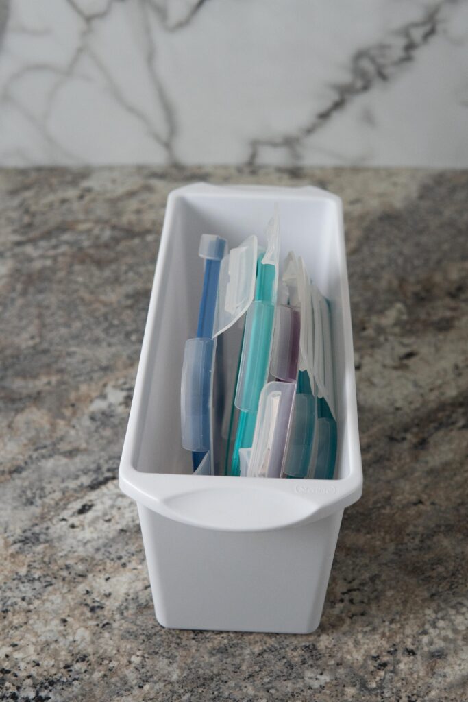 Snapware lids in an ice bin